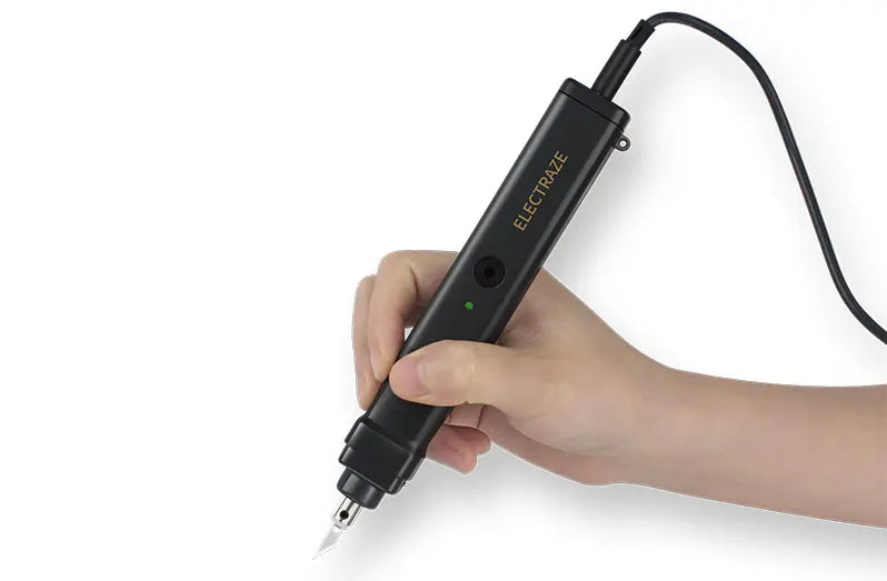 <strong>Size is small,</strong> <strong>lightweight</strong> and <strong>easy to operate</strong>.